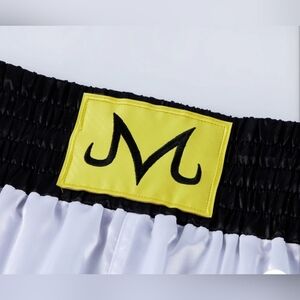 Fudoshin brand Majin Boxing Shorts White with black at waist size XL NWT